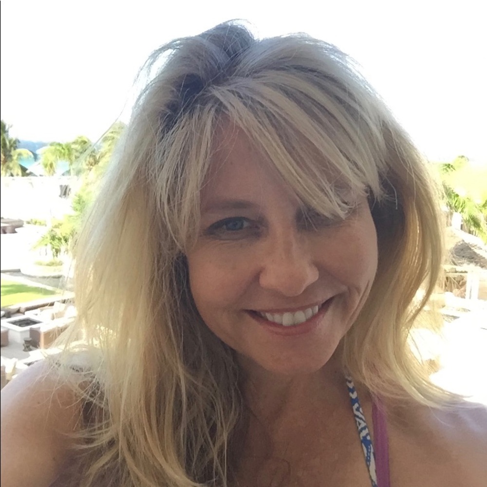 Meet your Posher, Carolyn